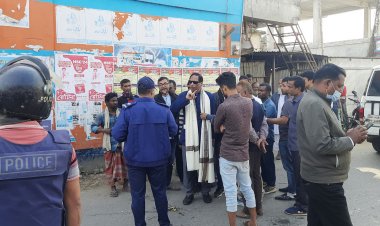 পাবনায় স্বতন্ত্র প্রার্থী অধ্যাপক আবু সাইয়িদ ‘অবরুদ্ধ’