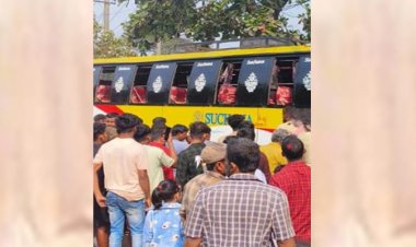 সীতাকুণ্ডে নিয়ন্ত্রণ হারিয়ে বাস ঢুকলো দোকানে, নিহত ১