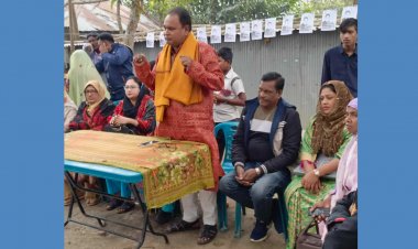 নৌকায় ভোট না দিলে সুযোগ-সুবিধা ও ভাতা বন্ধের হুমকি