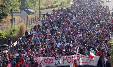 মেক্সিকোর ভেতর দিয়ে মিছিল করে যুক্তরাষ্ট্রের পথে ৮ হাজার অভিবাসনপ্রত্যাশী