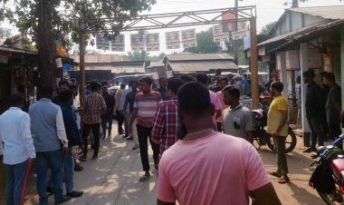 পাবনায় আ.লীগের কার্যালয় লক্ষ্য করে গুলি, ককটেল বিস্ফোরণ