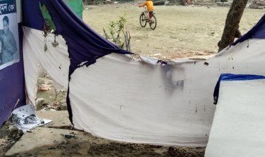 চট্টগ্রামে স্বতন্ত্র প্রার্থীর নির্বাচনী ক্যাম্পে আগুন