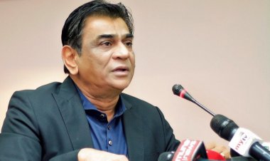 অপারেশন থিয়েটারে সালাউদ্দিন 