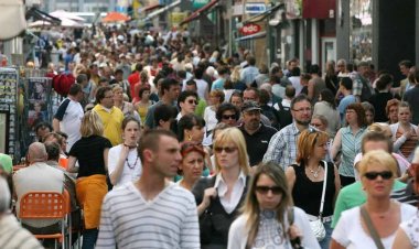 ১ জানুয়ারি বিশ্বের জনসংখ্যা ছাড়াবে ৮০০ কোটি