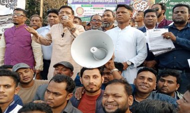 লক্ষ্মীপুরে লিফলেট বিতরণকালে বিএনপির ৫ কর্মী আটক