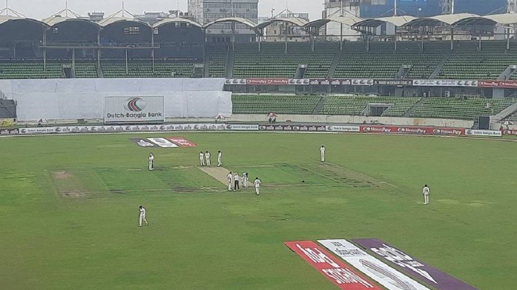 চার উইকেট হারিয়ে চাপে বাংলাদেশ