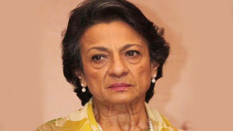 অসুস্থ হয়ে হাসপাতালে ভর্তি কাজলের মা
