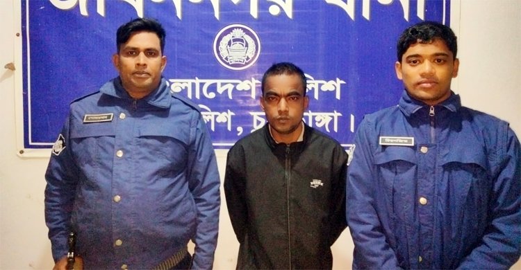 ছয় মাসের সাজা এড়াতে ৩ বছর পলাতক
