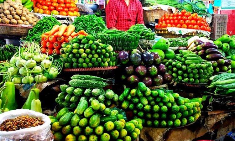 ভরা মৌসুমেও চড়া শীতের সবজির দাম
