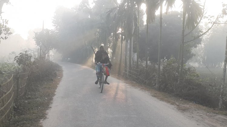 ফের ঘন কুয়াশার চাদরে পঞ্চগড়, ১১.৩ ডিগ্রি তাপমাত্রা রেকর্ড