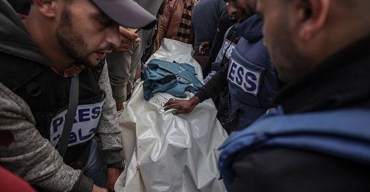 গাজায় ইসরায়েলি হামলায় ১০৬ সাংবাদিক নিহত