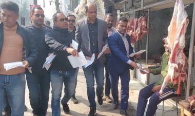 নির্বাচন বাতিল ও সরকারের পদত্যাগের দাবিতে রাজধানীতে যুবদলের লিফলেট বিতরণ