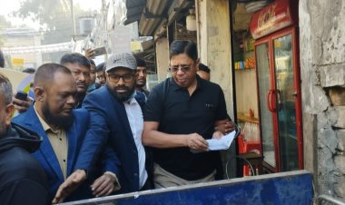 ধানমন্ডিতে ব্যারিস্টার অসীমের নেতৃত্বে বিএনপির লিফলেট বিতরণ 