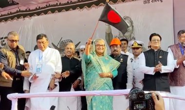 মানুষের হৃদয় জয় করে ভোট পাই, চুরির প্রয়োজন হয় না: শেখ হাসিনা