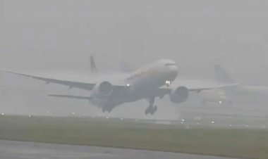 ঢাকার আকাশে চক্কর দিয়ে ফ্লাইট গেল কলকাতা-হায়দ্রাবাদ