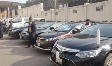 মন্ত্রীদের বাসভবনে পাঠানো হচ্ছে ৪০ নতুন গাড়ি