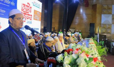 ‘অঘোষিত যুদ্ধের’ মাধ্যমে সরকারকে প্রত্যাখ্যান করেছে জনগণ: চরমোনাই পির