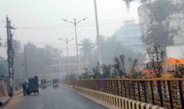  কনকনে শীতে গুঁড়ি গুঁড়ি বৃষ্টি, বিপর্যস্ত জনজীবন