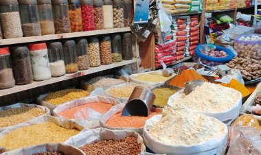 রোজার আগেই নিত্যপণ্যের দাম বেড়ে স্থিতিশীল, সংকটে নিম্নবিত্তরা