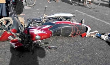 সড়কেই প্রাণ হারালেন জবি শিক্ষার্থী, গুরুতর আহত আরেক শিক্ষার্থী