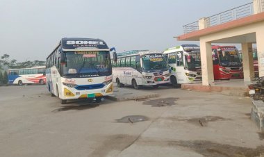 বরগুনায় অনির্দিষ্টকালের জন্য বাস চলাচল বন্ধ