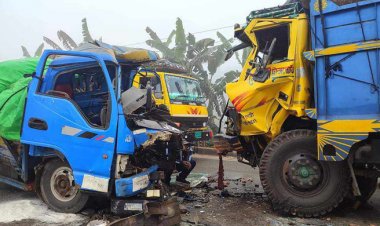ময়মনসিংহে ট্রাক-পিকআপ সংঘর্ষে নিহত ৩