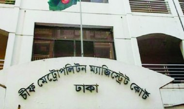 বঙ্গবাজারে অগ্নিকাণ্ড: পুলিশের ওপর হামলার প্রতিবেদন পেছাল