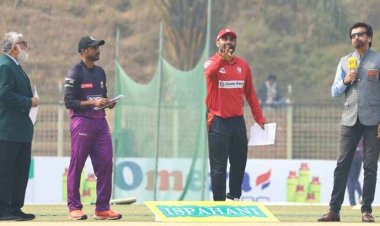 টসে জিতে বোলিংয়ে তামিমের বরিশাল