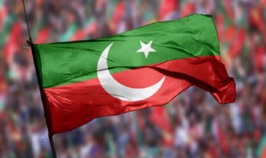 নিষিদ্ধ হতে পারে ইমরানের দল পিটিআই