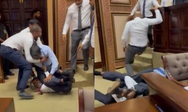 মালদ্বীপের পার্লামেন্টে এমপিদের মধ্যে মারামারি