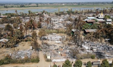 মিয়ানমারে দাঙ্গার শঙ্কা, বাড়িঘরে আগুন দিতে বাধ্য করছে জান্তা