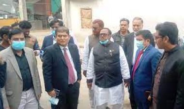 অনিয়ম-দুর্নীতি খুঁজতে খাদ্যমন্ত্রীর অভিযান, গোডাউন সিলগালা