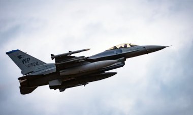  দক্ষিণ কোরিয়ার উপকূলে মার্কিন যুদ্ধবিমান বিধ্বস্ত