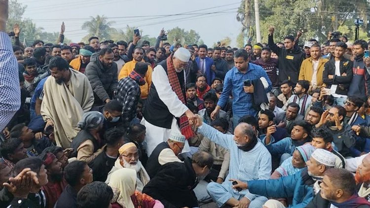 লতিফ সিদ্দিকীর আন্দোলনের মুখে ৪ সমর্থককে ছেড়ে দিল পুলিশ