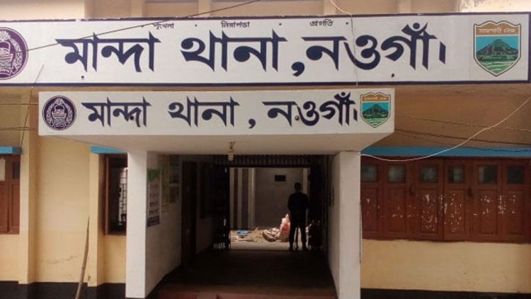 নওগাঁয় ট্রাক-পিকআপের মুখোমুখি সংঘর্ষে নিহত ৩