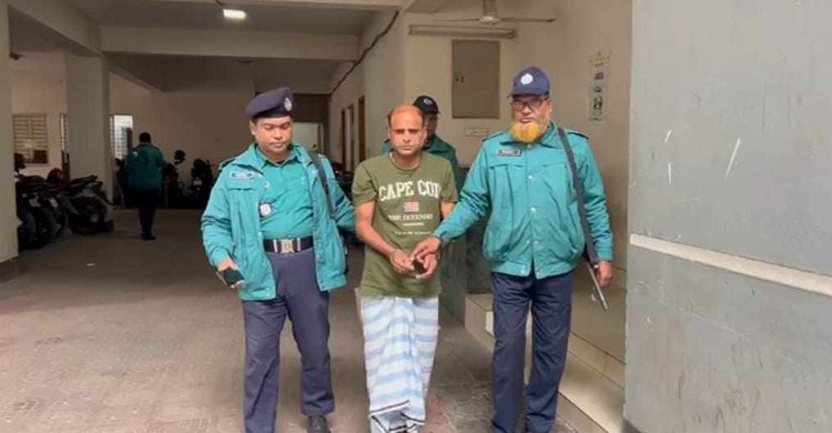 পুলিশ পরিচয়ই প্রতারক হারুনের হাতিয়ার