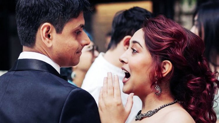 ঠোঁটে সিগারেট, বিয়ের পরই বিতর্কে আমির কন্যা ইরা