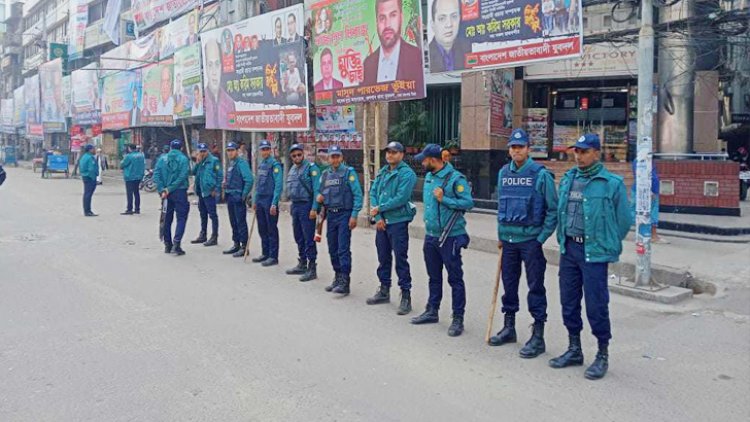নয়াপল্টনে অতিরিক্ত পুলিশ মোতায়েন