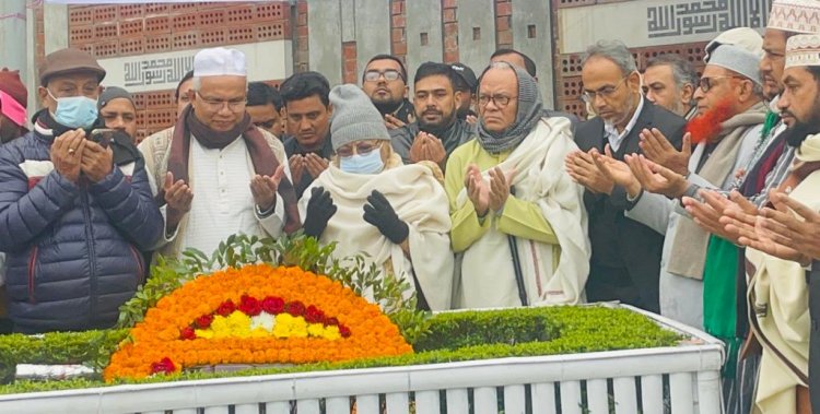 আরাফাত রহমান কোকোর কবর জিয়ারত করলেন বিএনপি নেতারা