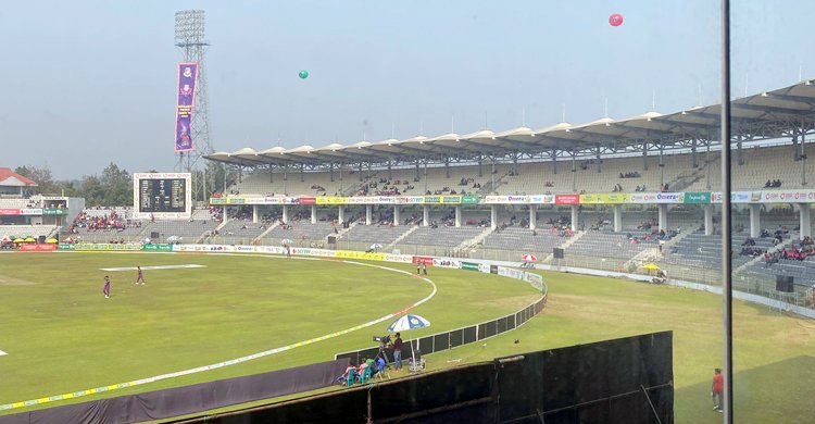 এবার সিলেট ম্যাচেও গ্যালারি অনেকটাই ফাঁকা