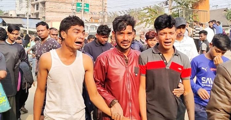 কুলাউড়ায় ট্রাকচাপায় দুই মোটরসাইকেল আরোহী নিহত