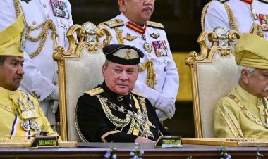 মালয়েশিয়ার নতুন রাজার আছে ৩০০ গাড়ি, ব্যক্তিগত আর্মি, জেট বিমান