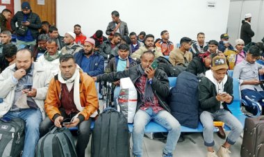  লিবিয়া থেকে ফিরলেন আরও ১৩৯ অনিয়মিত বাংলাদেশি