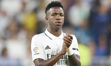 পেলের পর দ্বিতীয় ব্রাজিলিয়ান হিসেবে যে তালিকায় ভিনিসিয়ুস  