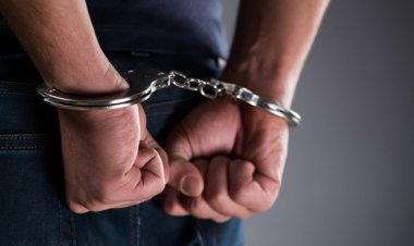 রাজধানীতে পণ্যবাহী ট্রাকে চাঁদাবাজিকালে র‍্যাবের হাতে গ্রেপ্তার ৬৩