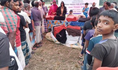 ভান্ডারিয়ার শীতার্ত মানুষের মাঝে শীতবস্ত্র বিতরণ    