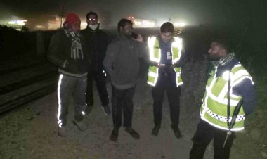 টাঙ্গাইলে ট্রেনে কাটা পড়ে বাবা-ছে‌লেসহ নিহত ৩