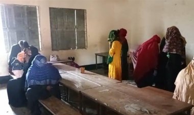 মিয়ানমারে সংঘাত: আশ্রয়কেন্দ্রে অবস্থান করছে ২৮ পরিবারের ১৪০ জন