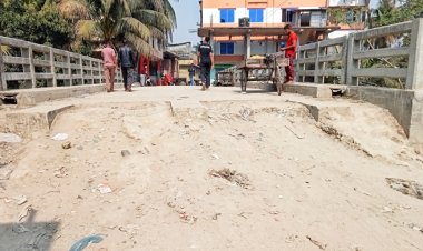 নির্মাণের ৮ মাসেও সড়ক পায়নি দেড় কোটি টাকার সেতু