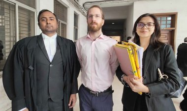 সন্তানদের ফিরে পেতে এবার নিম্ন আদালতে লড়বেন মার্কিন নাগরিক